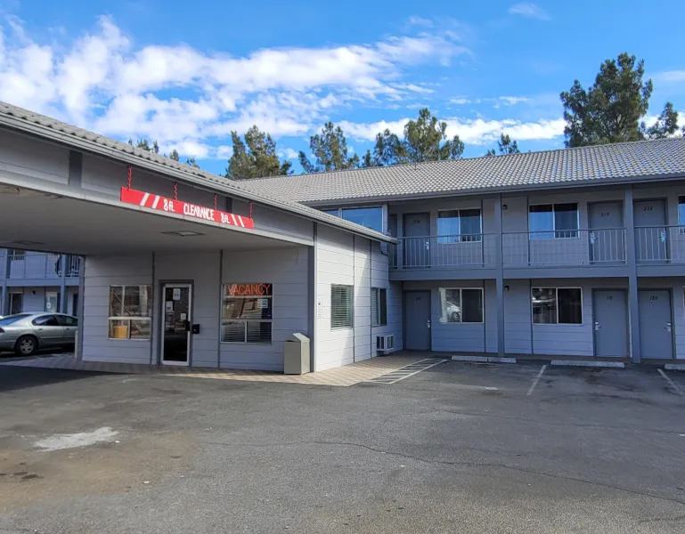Exchange Club Motel